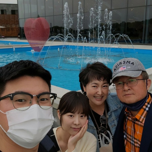 가족들과 함께. 